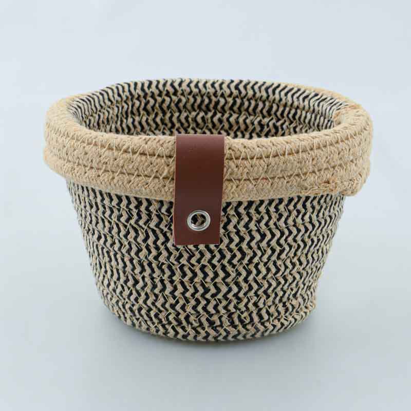Panier avec cordage