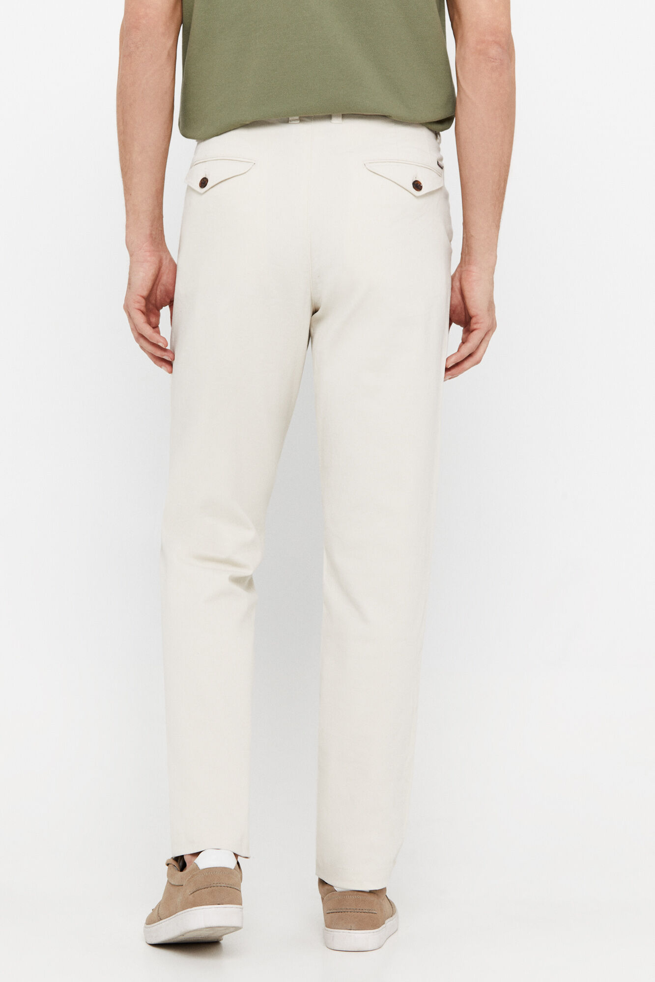 Calça chino leve de corte regular - Marfim