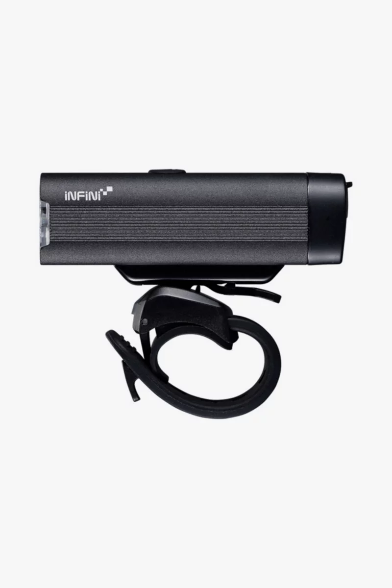 Infini Kor 800 Frontlicht