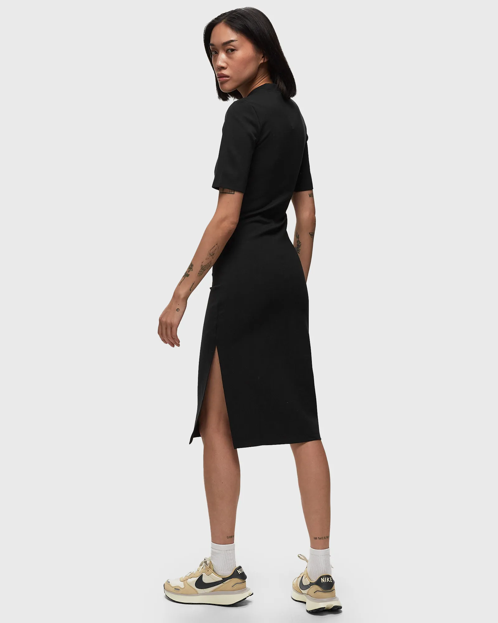 Nike WMNS Essential Tight Midi Dress