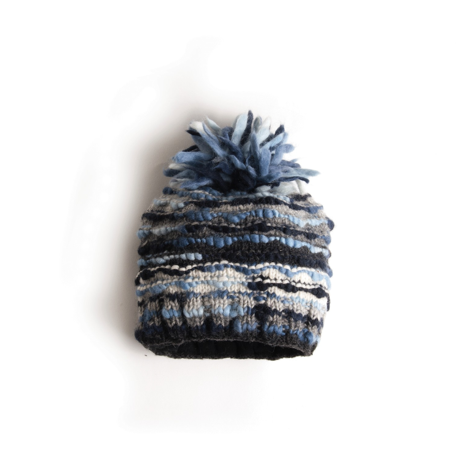 Bommelmütze blau-grau, handgestrickt in Nepal günstig bestellen