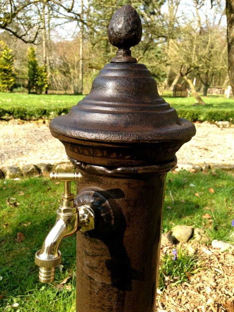 Antikas - Wasser-Zapfstelle als hübscher Standbrunnen, Stehbrunnen mit Messing-Hahn