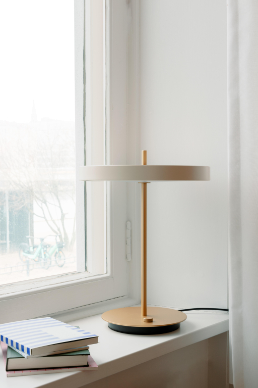 Umage Asteria tafellamp LED Ø31 Black