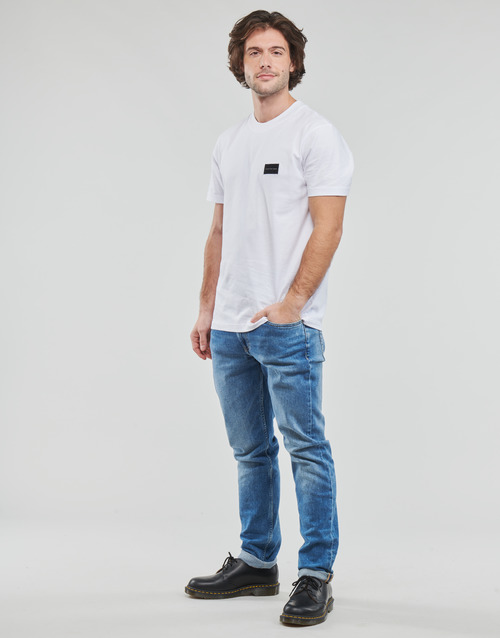 Calvin Klein Jeans - SHRUNKEN BADGE TEE - Blanc