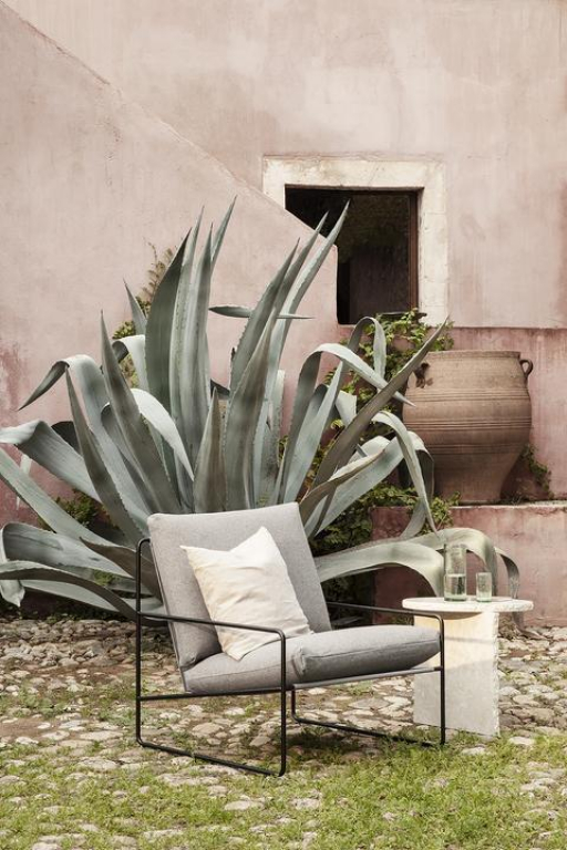 Ferm Living Desert lounge fauteuil dolce black dark sand