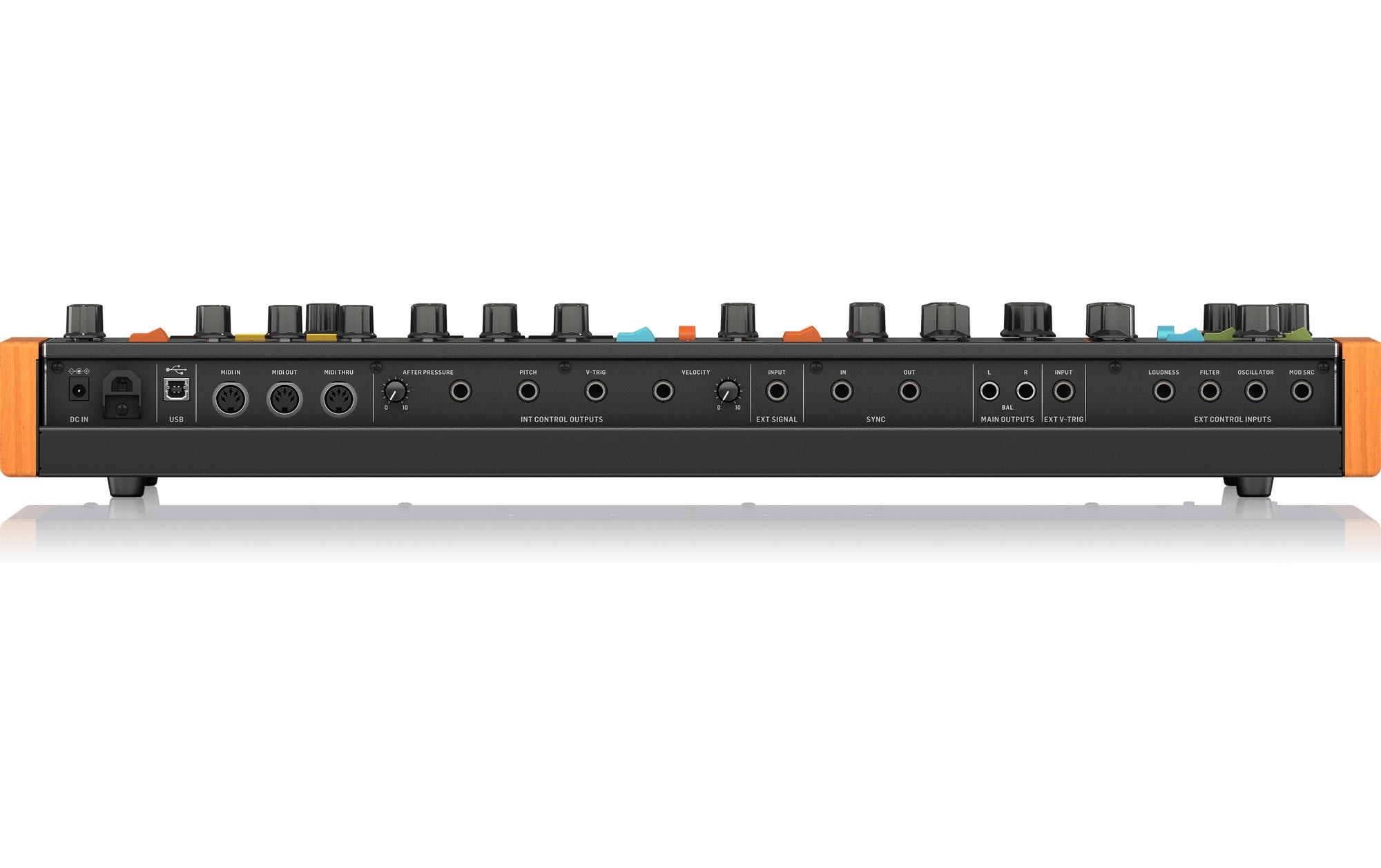Synthesizer Poly D<br>4-stimmiger polyphoner Analogsynthesizer mit 37 Tasten