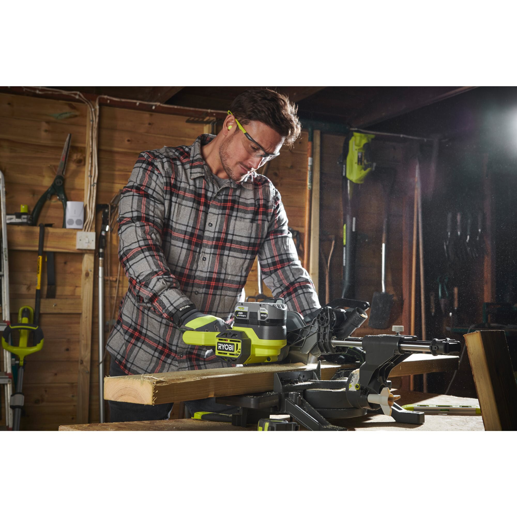 Ryobi Kapp-und Gehrungssäge ONE+ Akku-Kapp-und Gehrungssäge RMS18190-140G, 18Volt