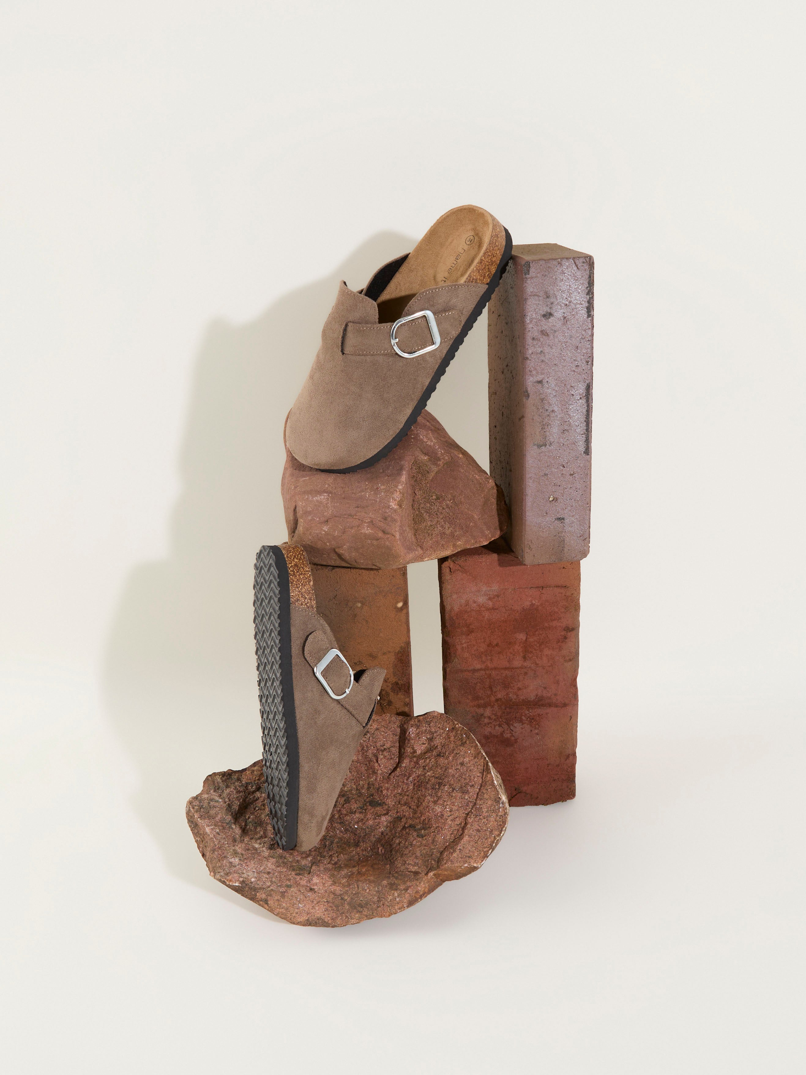 Name it Sandaler Avery Mules