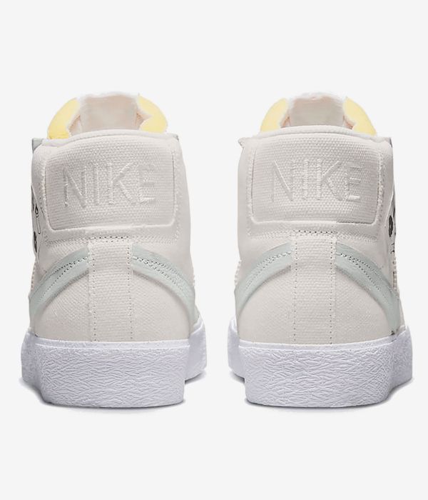 Nike SB Zoom Blazer Mid Premium Plus Schuh (summit white)