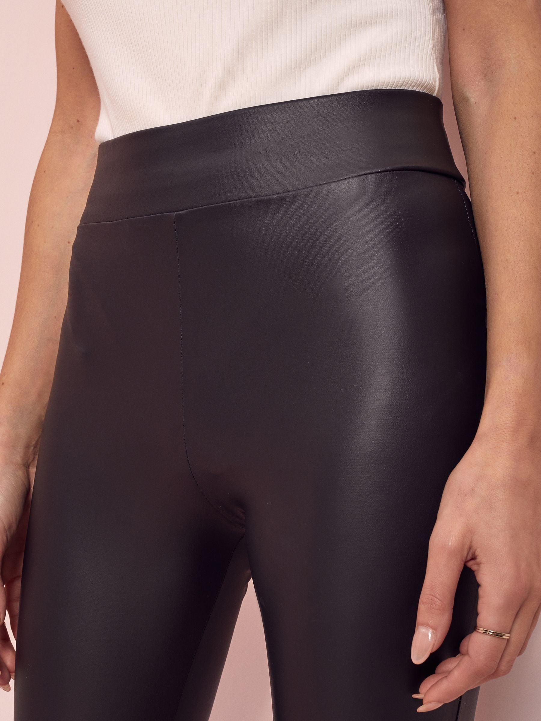 Lipsy - Legging met hoge taille en leerlook