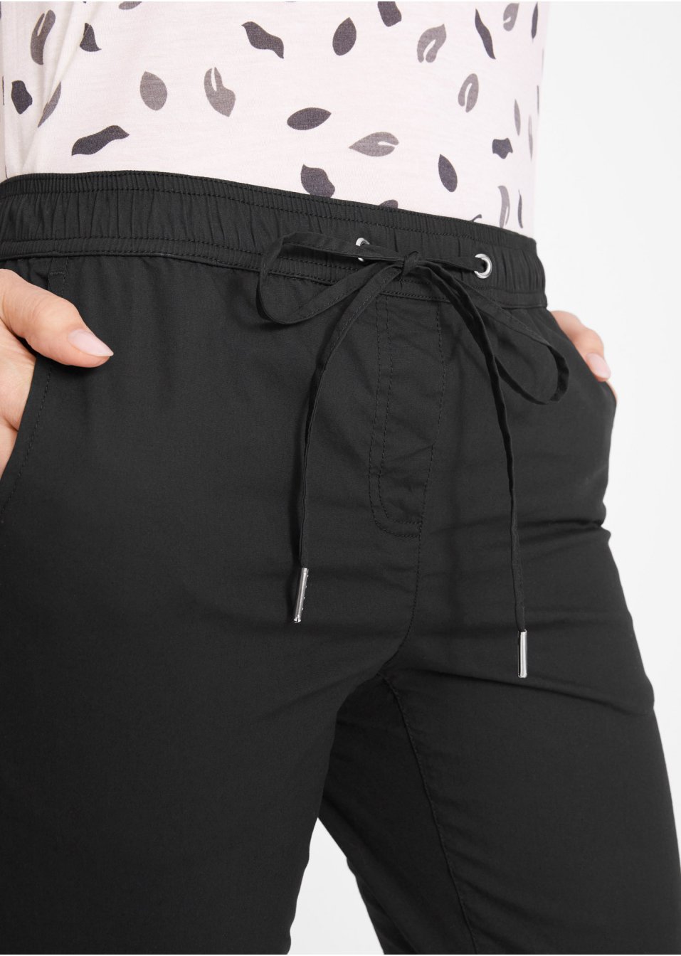 Pantalon 3/4 avec cordon à nouer