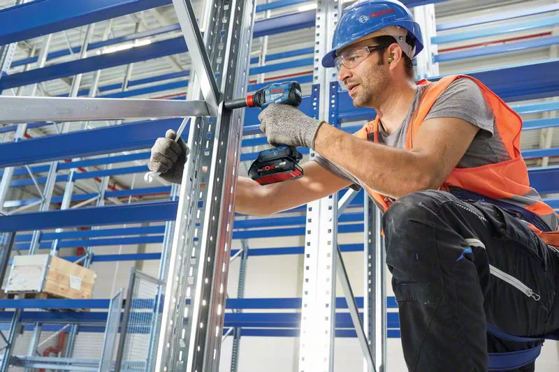 BOSCH COMBI-KIT 4 18V Tool: GSR 18V-110C + GDX 18V-210C + GWS 18V-10 + GBH 18V-24C + 1 4.0 AH battery (PROCORE) + 2 5.5 AH battery (PROCORE) + GAL 1880CV (L)PROFESSIONAL