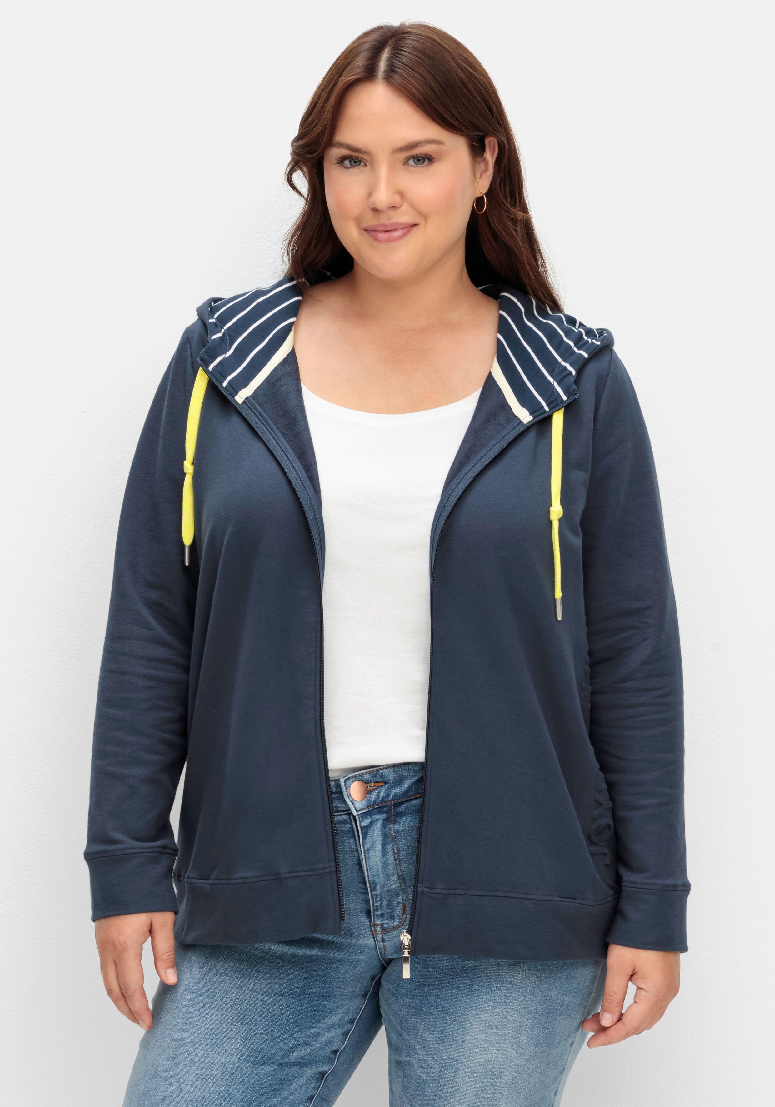 Sweatjacke mit Kapuze und seitlichem Prägedruck