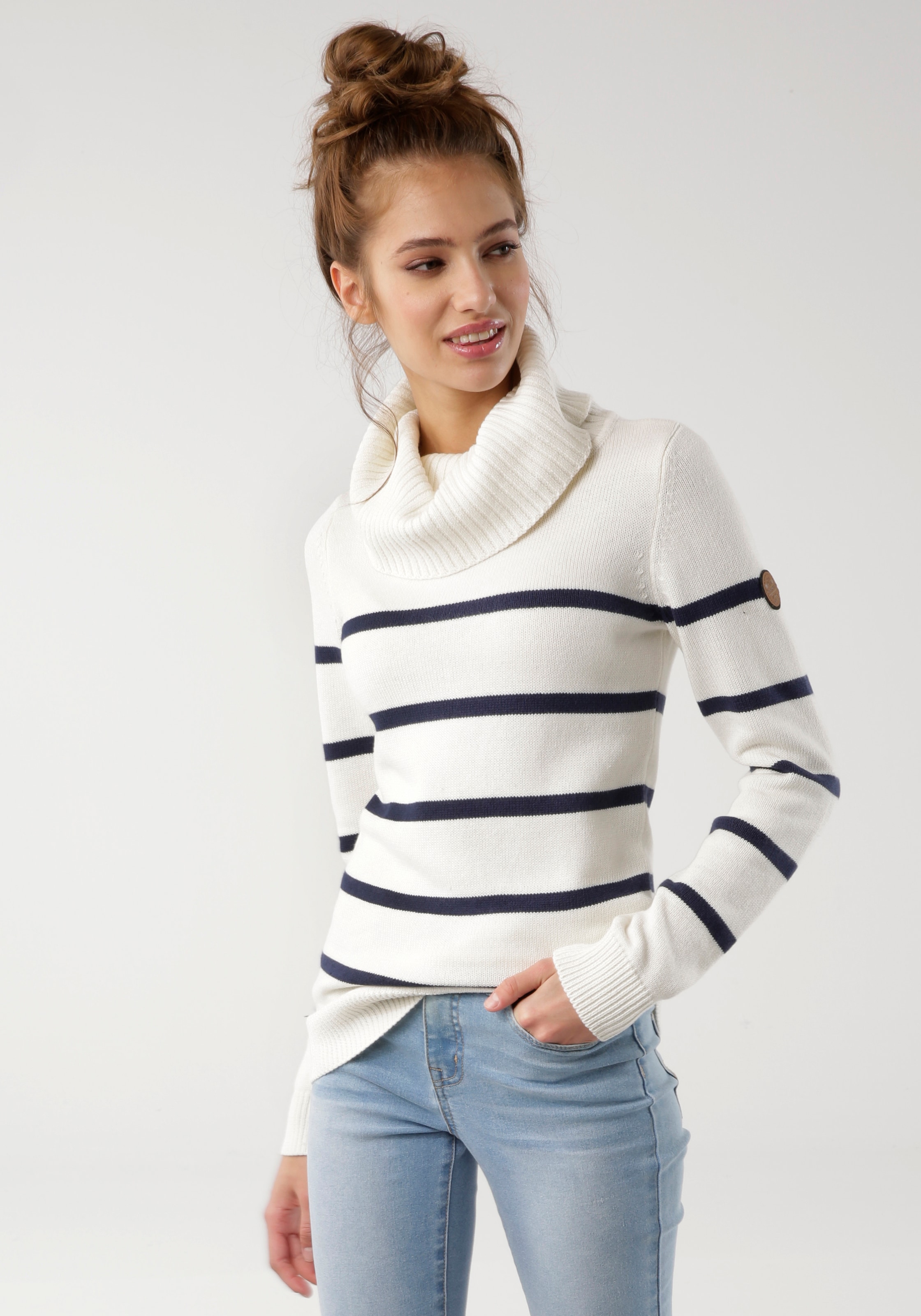 KangaROOS Rollkragenpullover , in lässiger Form mit Kontraststreifen