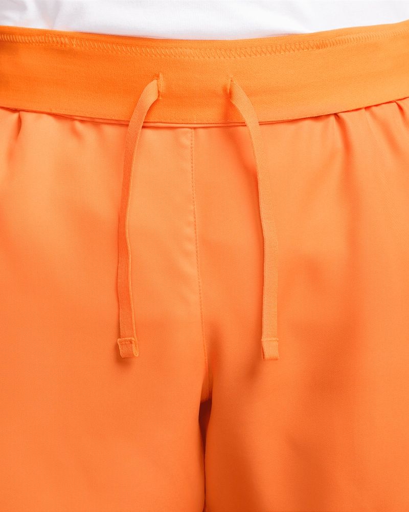 Short de tennis Nike NikeCourt Orange pour homme