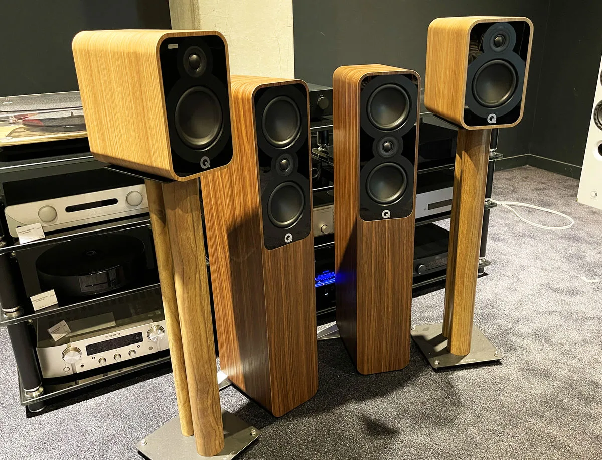 Q Acoustics 5020 Chêne clair (la paire) Enceintes bibliothèque