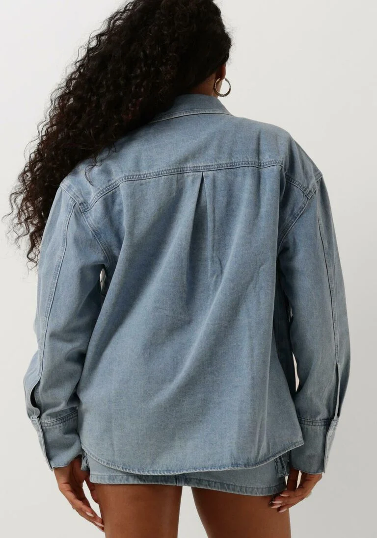 REFINED DEPARTMENT lichtblauwe refined department blouse ginny