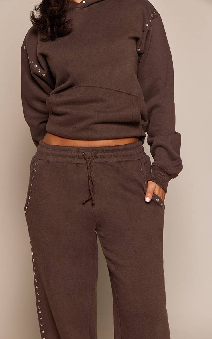 Chocolat Joggers Petite Avec Détails Cloutés