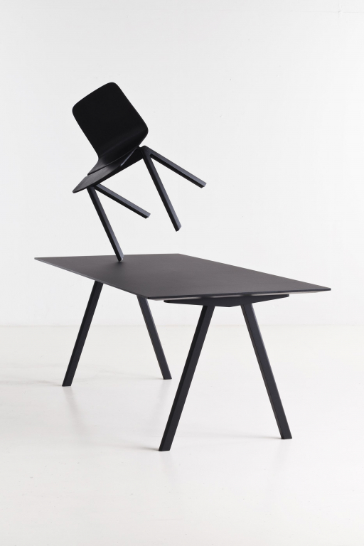Hay Copenhague CPH10 bureau 160x80,gelakt eiken,grijs linoleum