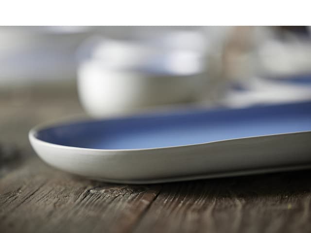 Studio Round Serveringsfad Matte white/Shiny river