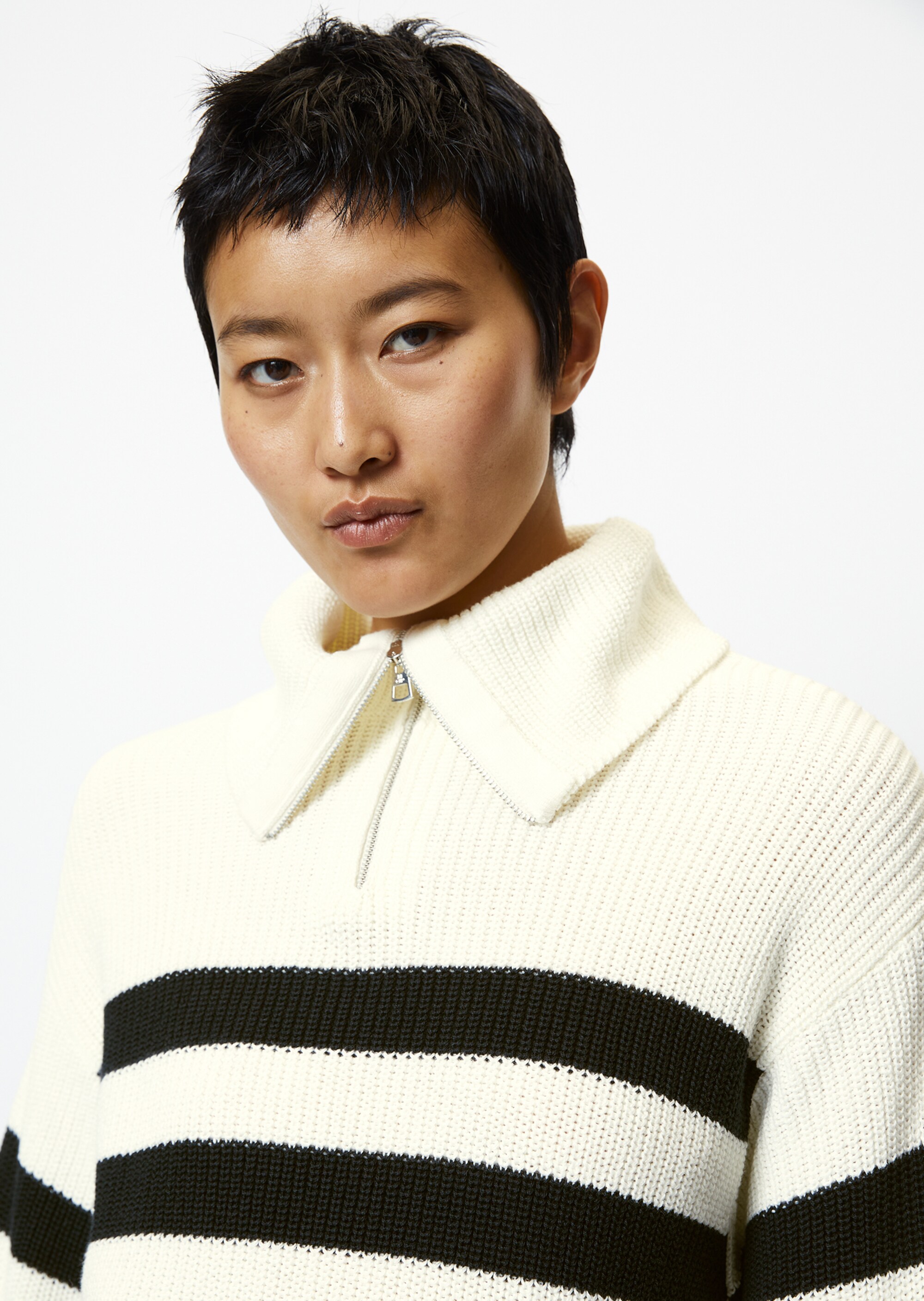 Gestreifter Pullover im Troyer-Stil aus Organic Cotton