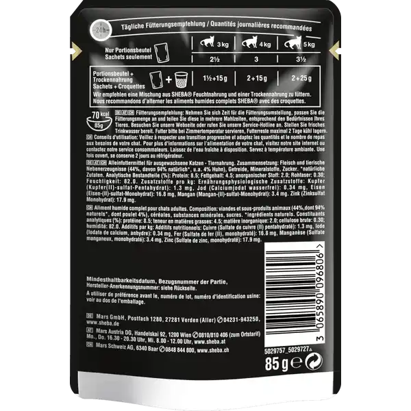 Selection in Sauce mit Huhn