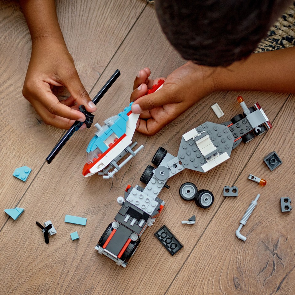 LEGO Creator - Blokvogn med helikopter (31146)