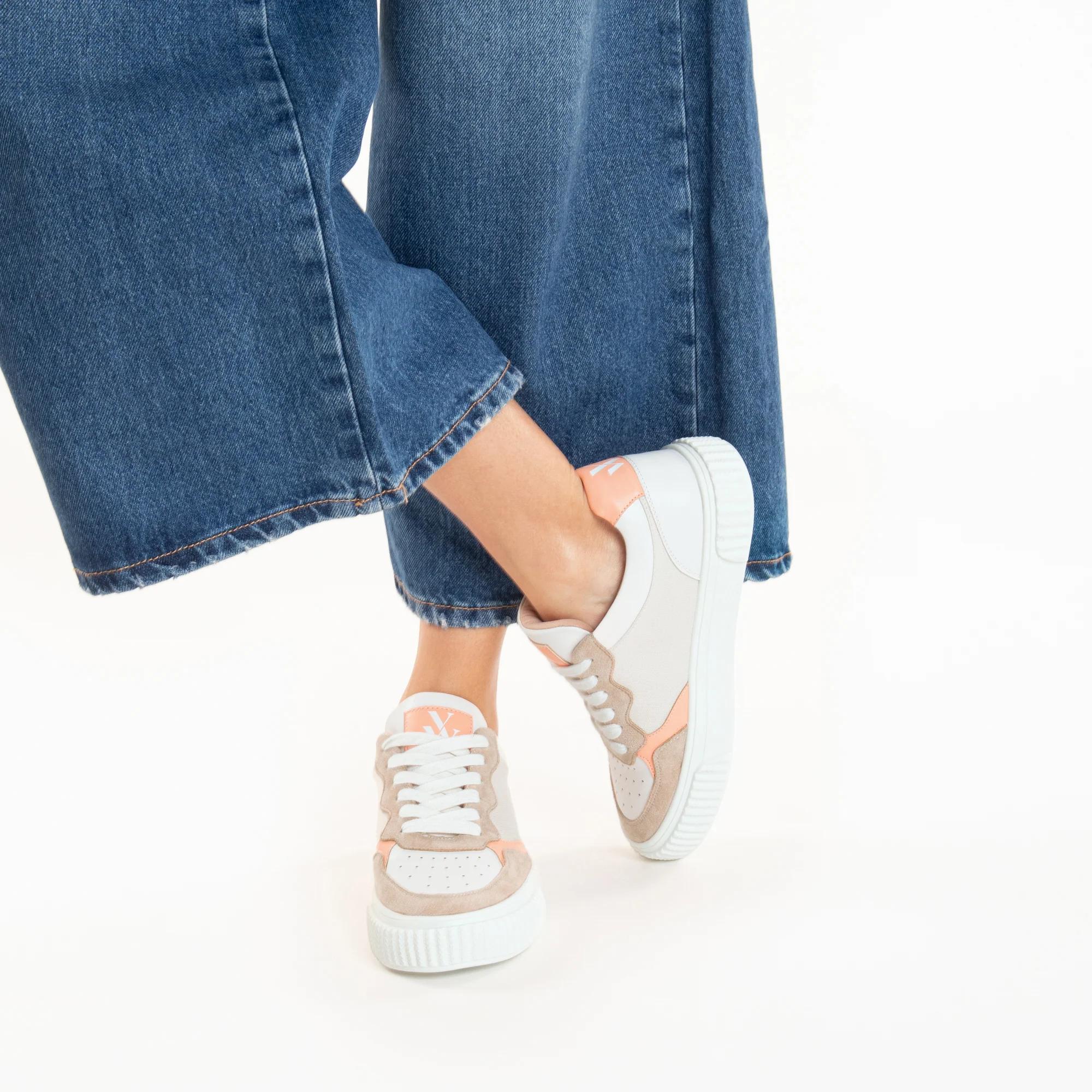 Sneakers-Baskets Sara en toile beige à détails pêche