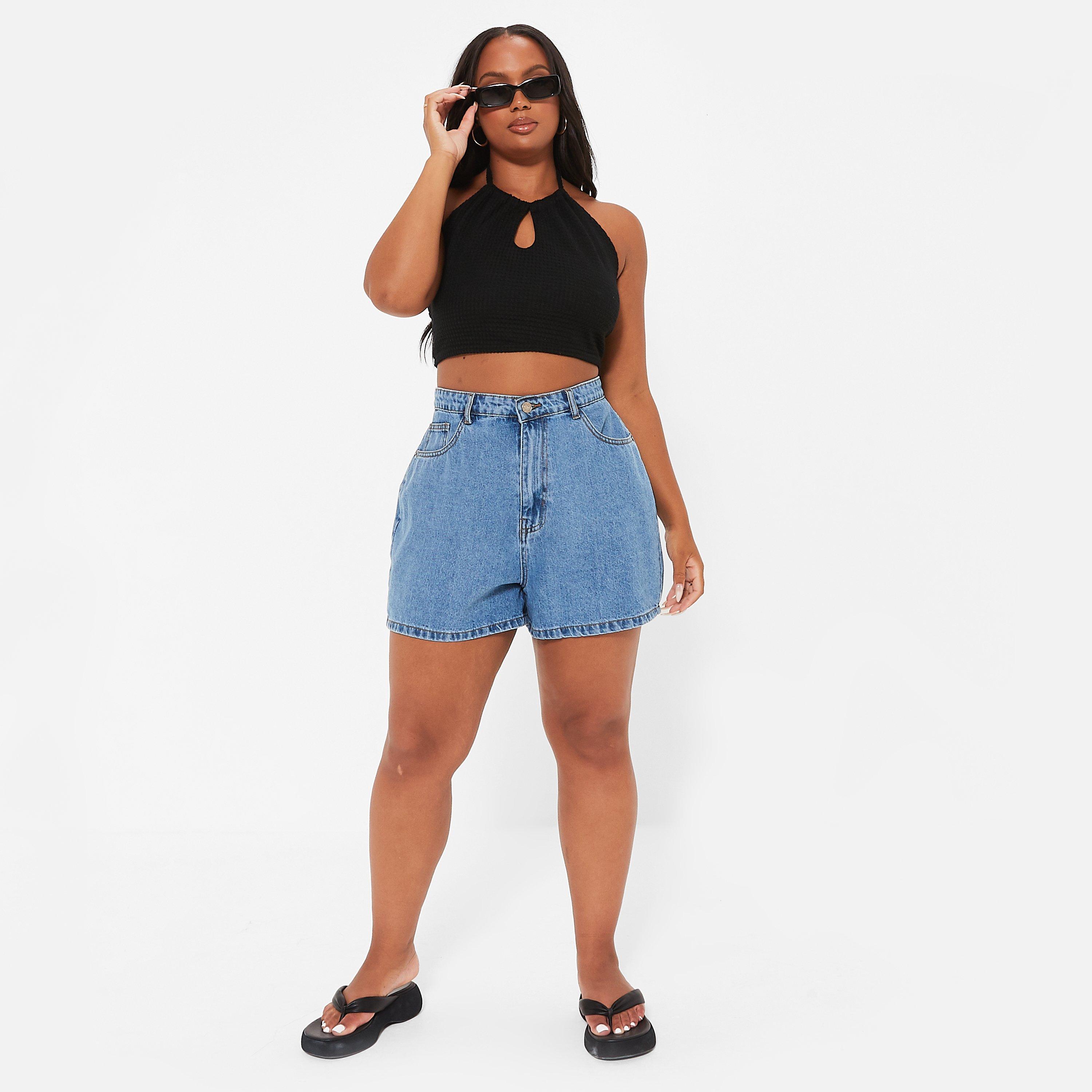I Saw It First ISAWITFIRST Waffle Textured Halterneck Keyhole Crop Top