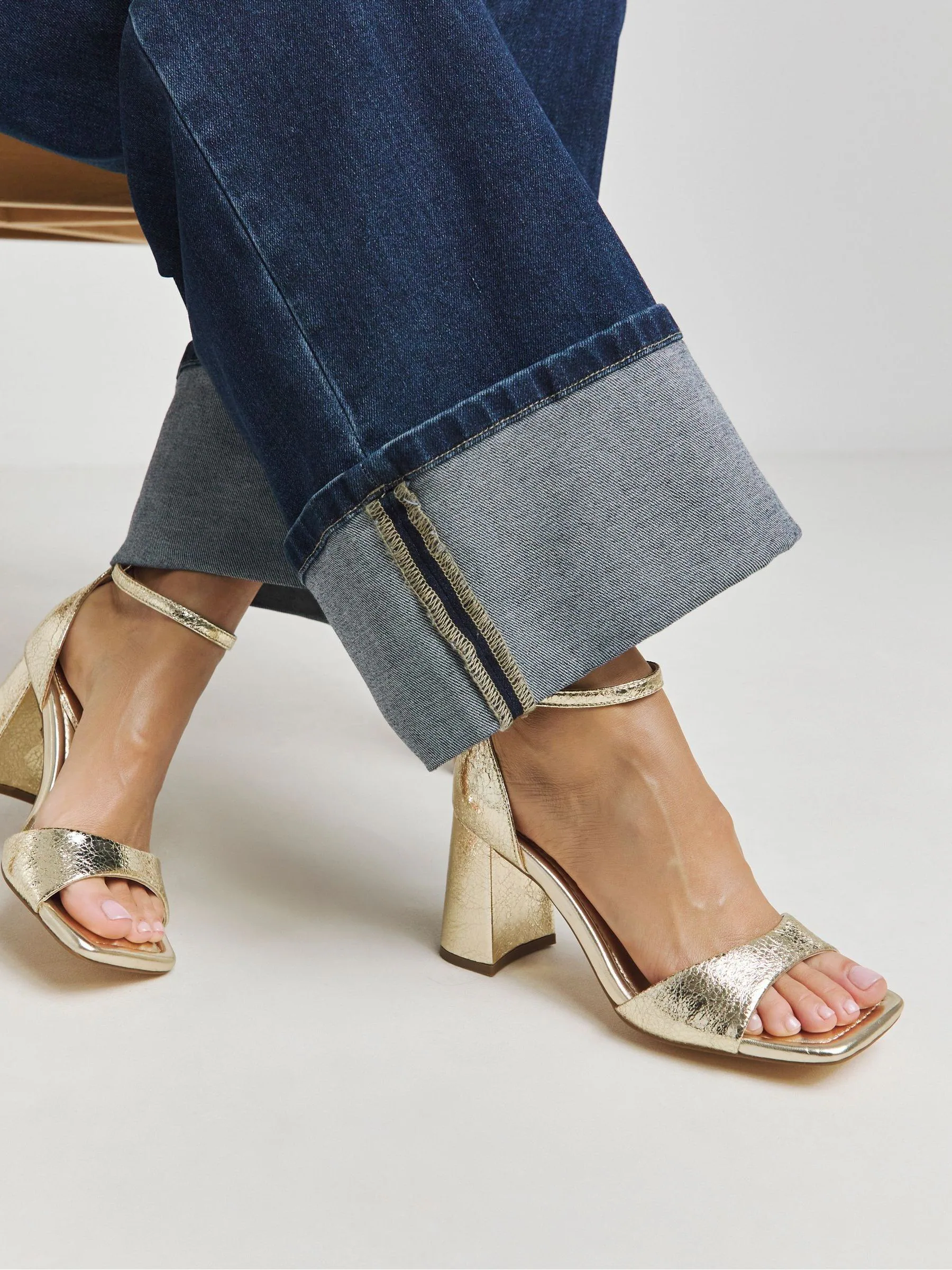 Goud - Simply Be Barely There sandalen met blokhak en extra wijde pasvorm