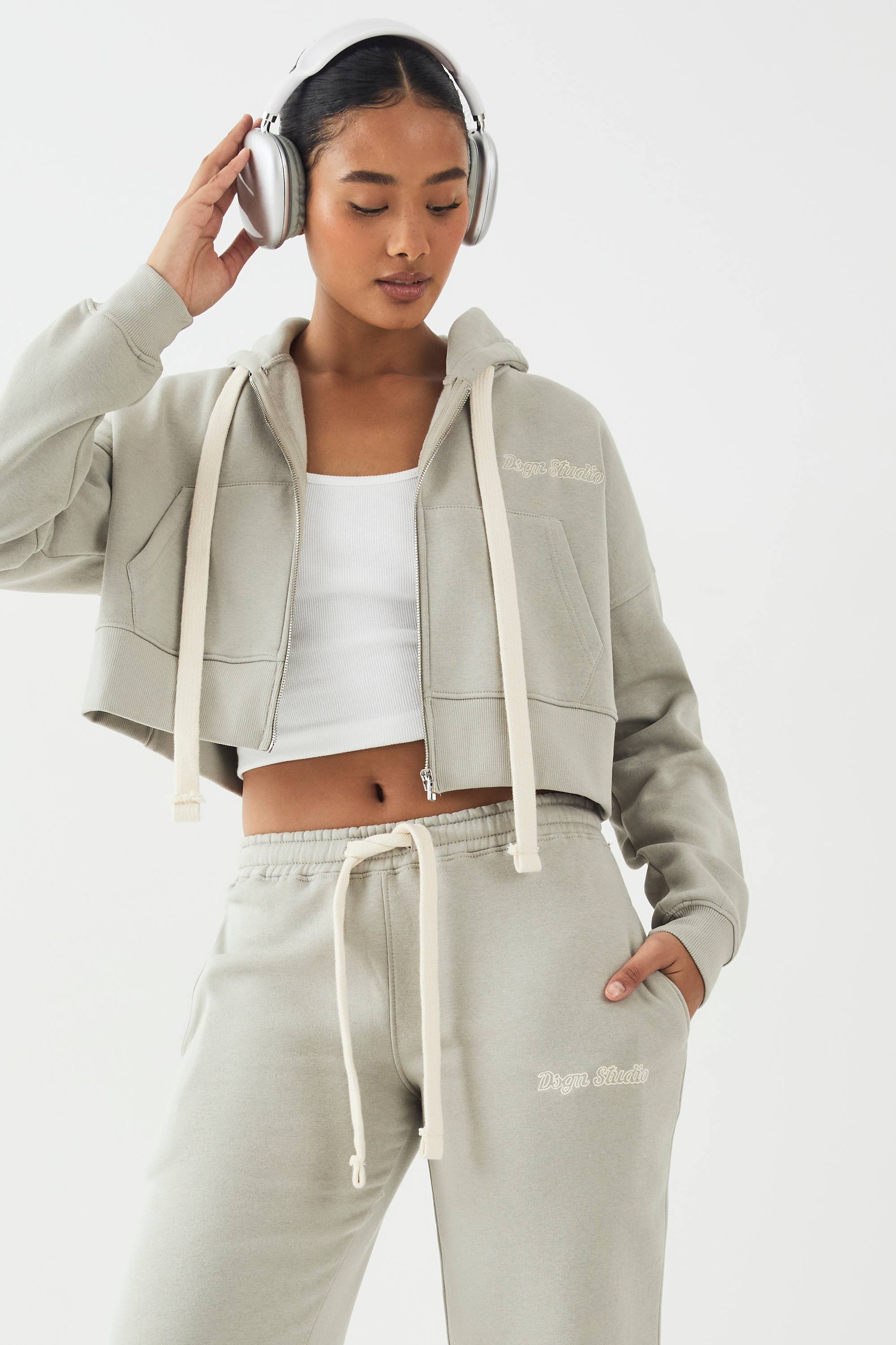 Sweat à Casynthétiqueche Court Boxy DSGN Studio avec Cordon Contrastant
