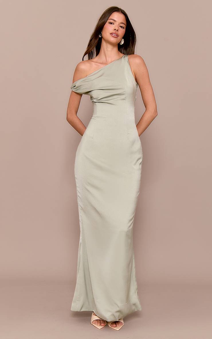 Vert Sauge Robe Longue Asymétrique En Satin Avec Col Bardot Torsadé