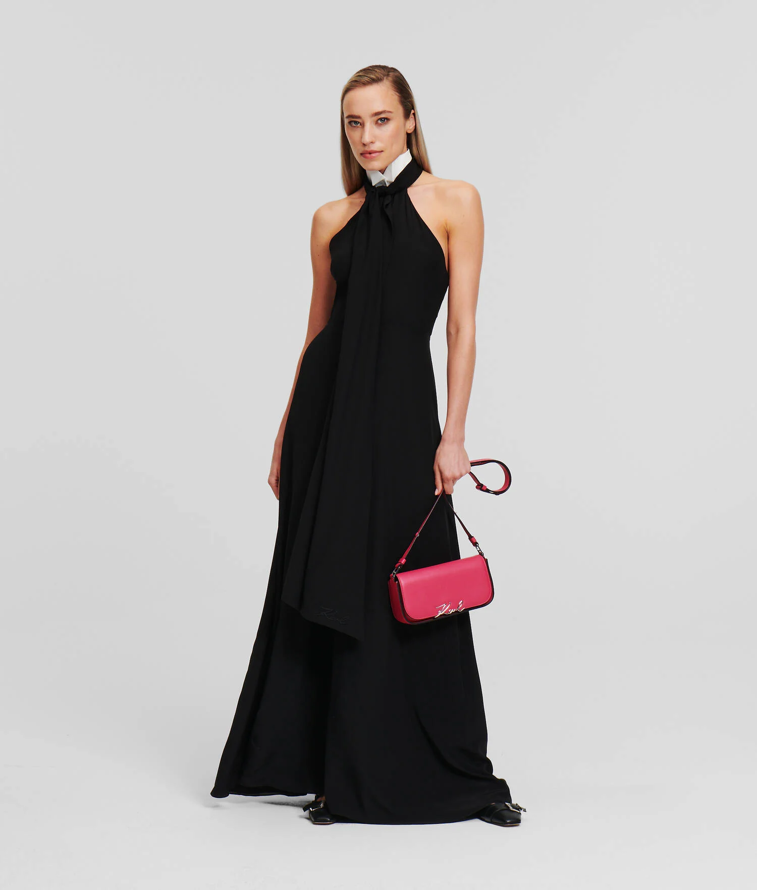 ROBE MAXI À COL NŒUD PAPILLON