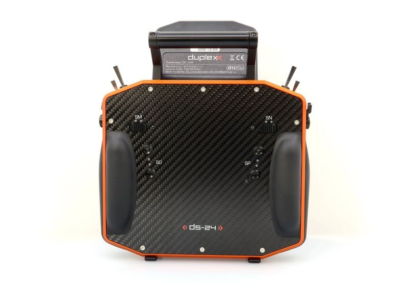 Jeti Fernsteuerung DS-24II Carbon Line Orange 24 Kanal, Dup Professioneller 24-Kanal-Sender mit Geber auf Rückseite und Carbon-Frontplatte