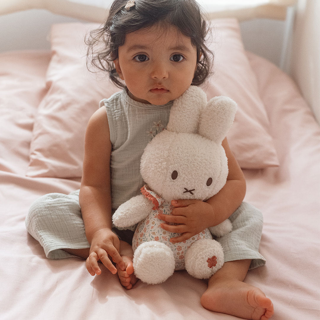 Little dutch knuffel nijntje - lucky blossom - 30 cm