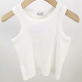 Your black or white basic tanktop