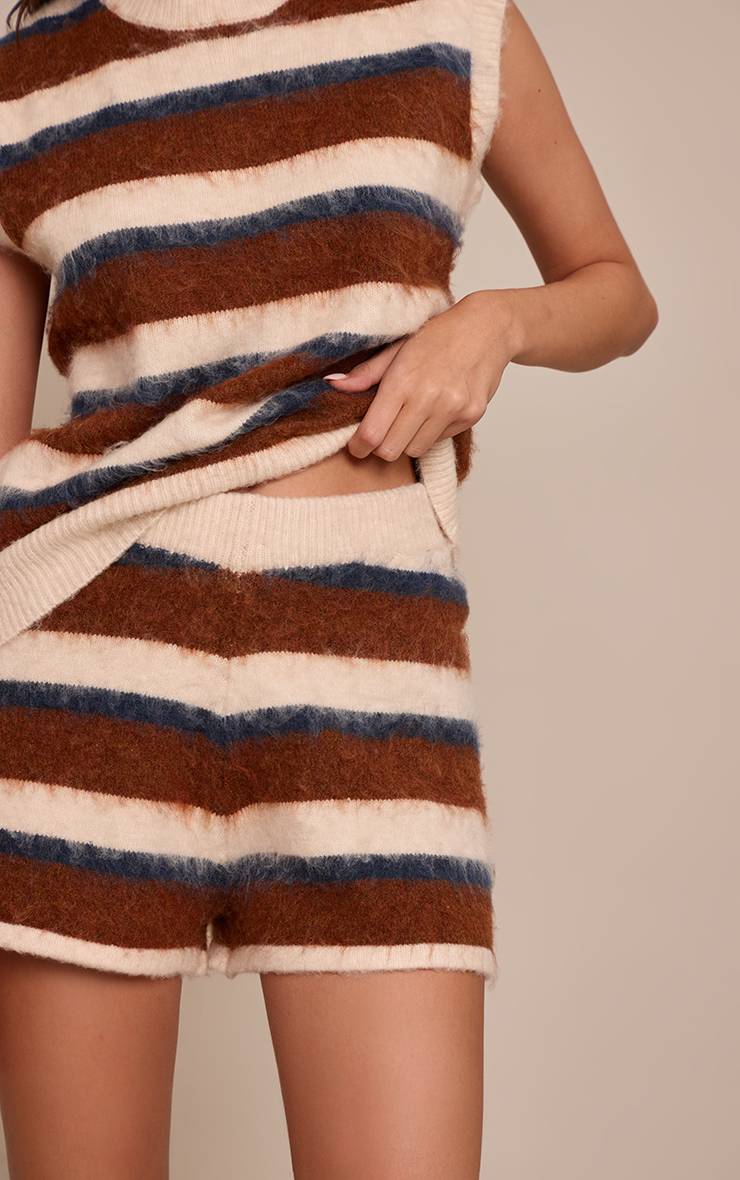 Marron Short En Maille Brossée À Rayures