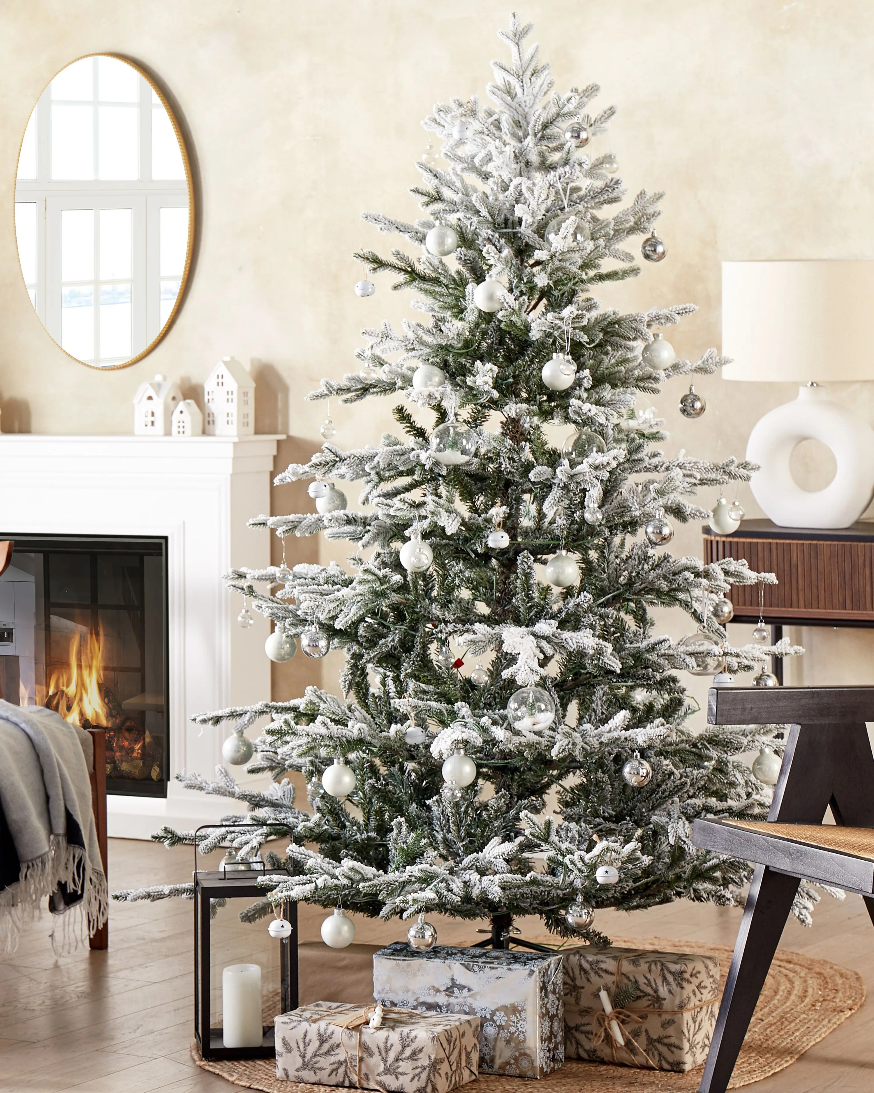Besneeuwde kunstkerstboom BRISCO 180 cm Wit