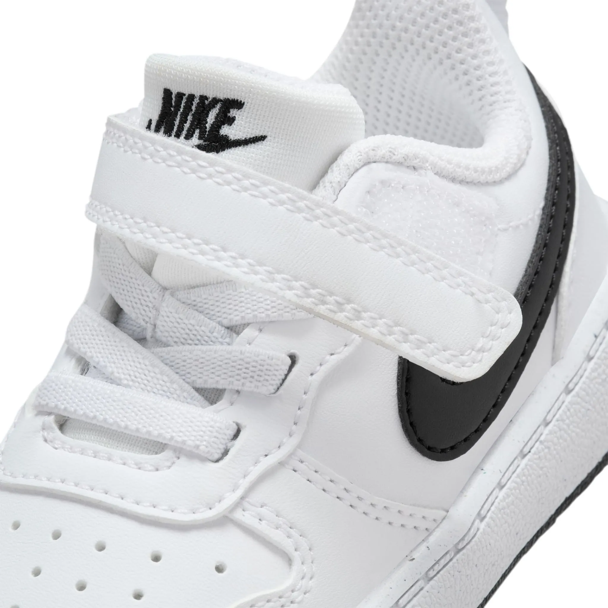 Nike Soulier Court Borough Low Pointures 2-10