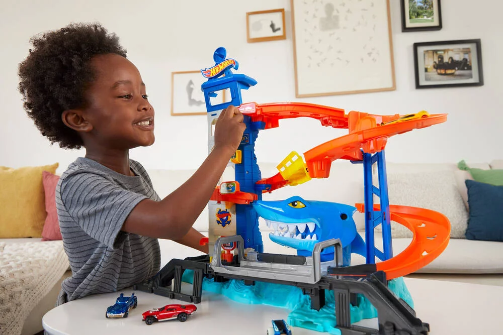 HOT WHEELS - PLAYSET REQUIN 45 CM