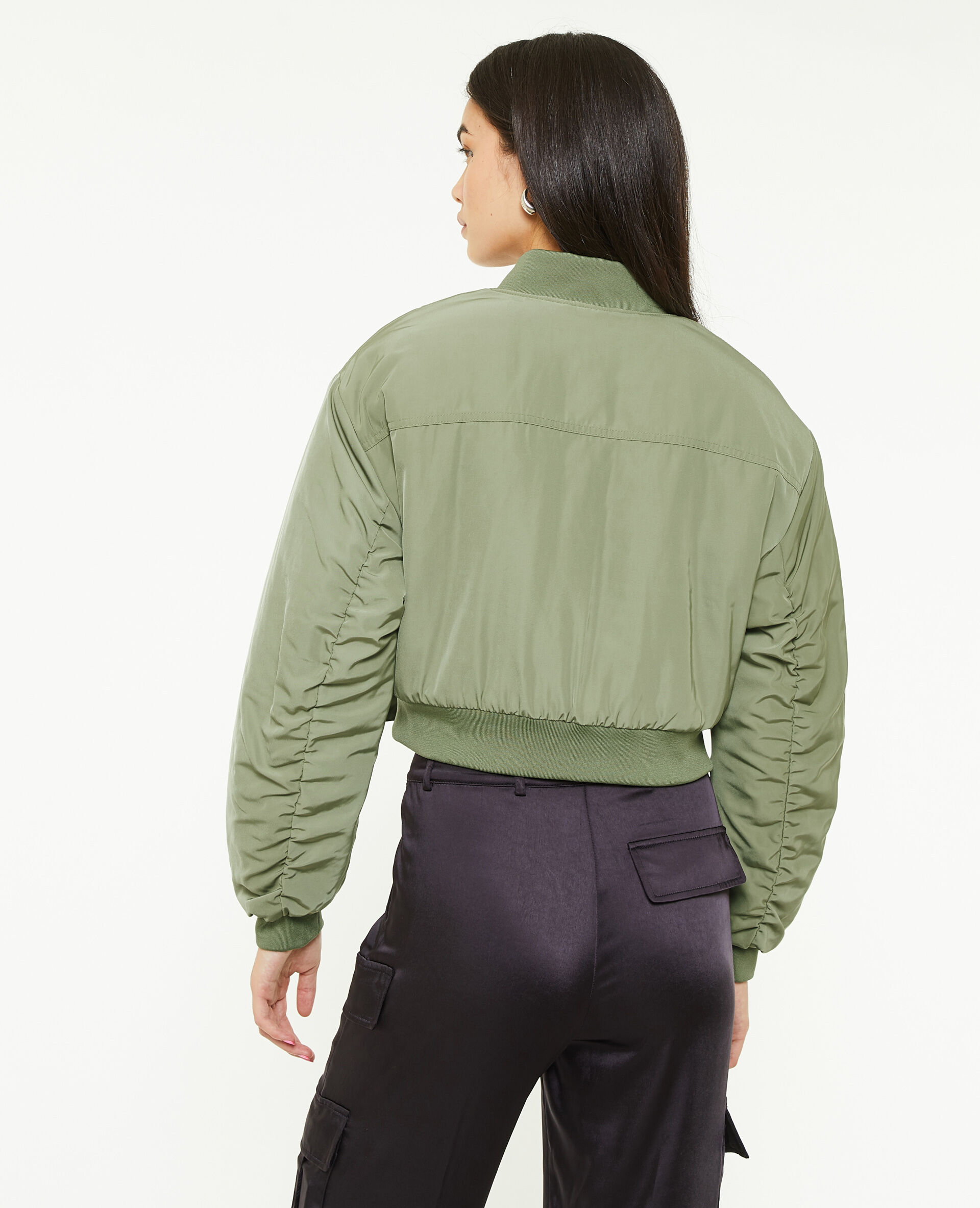 Bomber court avec poches et sangles - Vert de gris