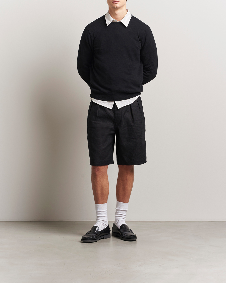 Sunflower Pleated Linen Shorts Black