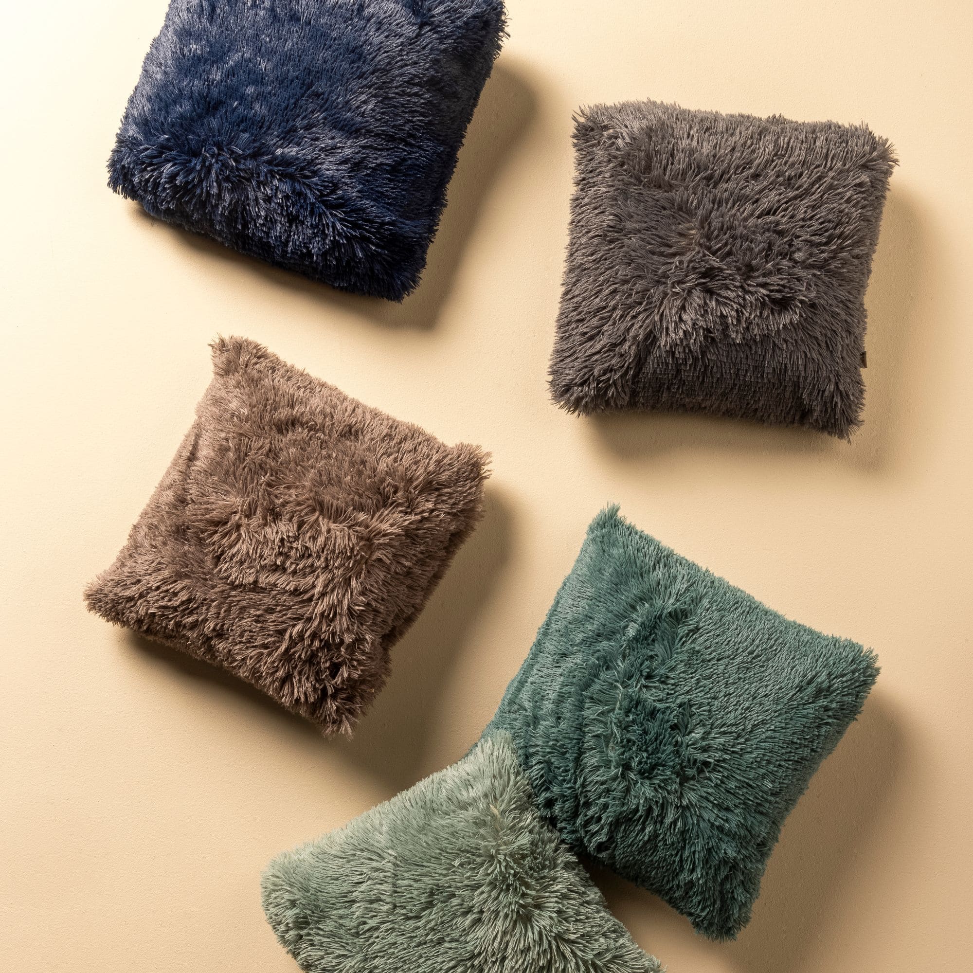 Dutch Decor sierkussen Fluffy - 60x60 cm Insignia Blue