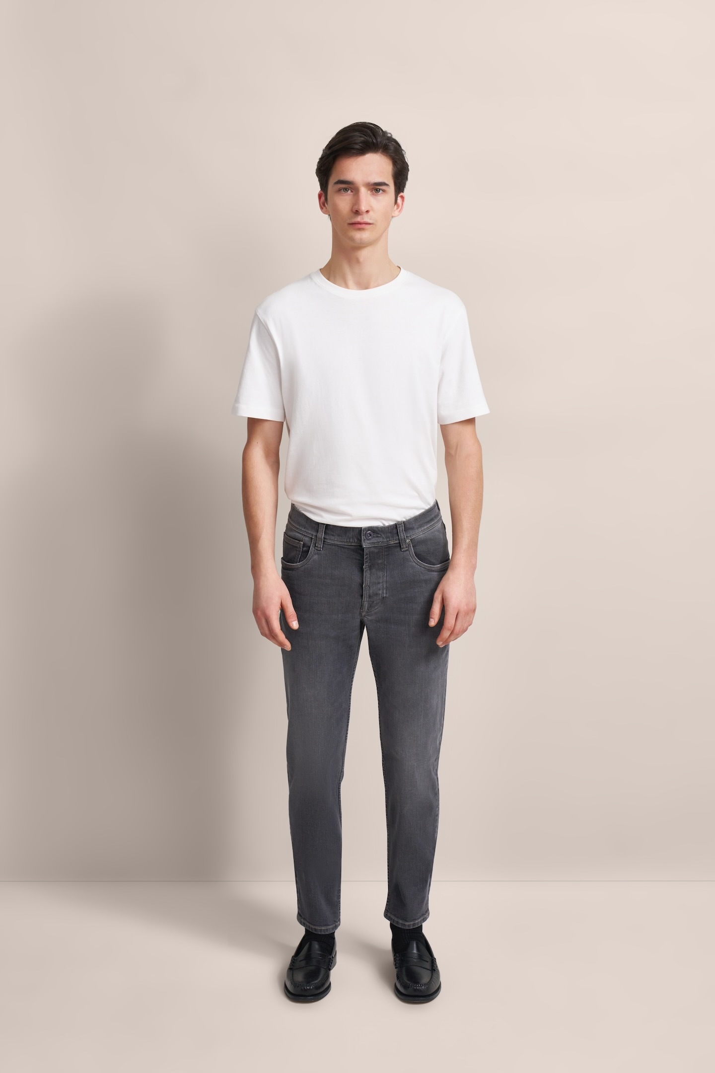 bugatti 5-Pocket-Jeans , mit dezenter Waschung