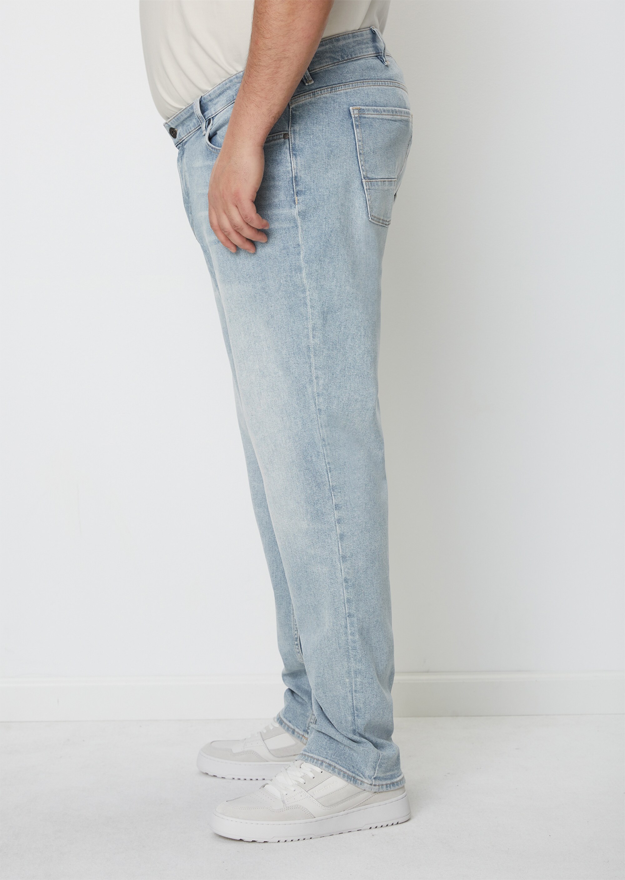 Jeans Modell SJÖBO shaped aus Bio-Baumwolle-Mix