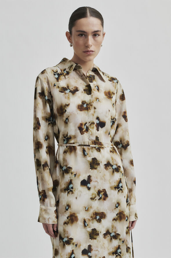 Second Female Flor Dress Festival bloom