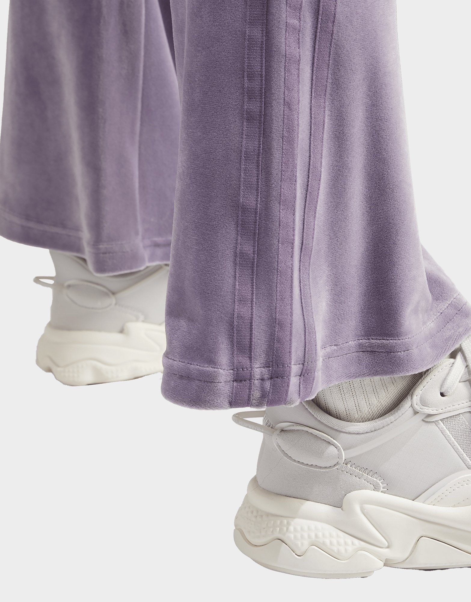 adidas Originals Pantalon évasé velours froissé
