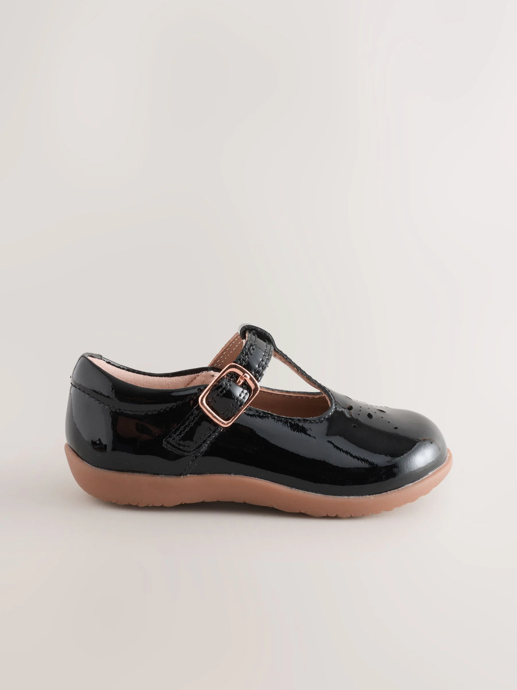 Zwart patentleer - First Walker schoenen met klittenband en T-bandje
