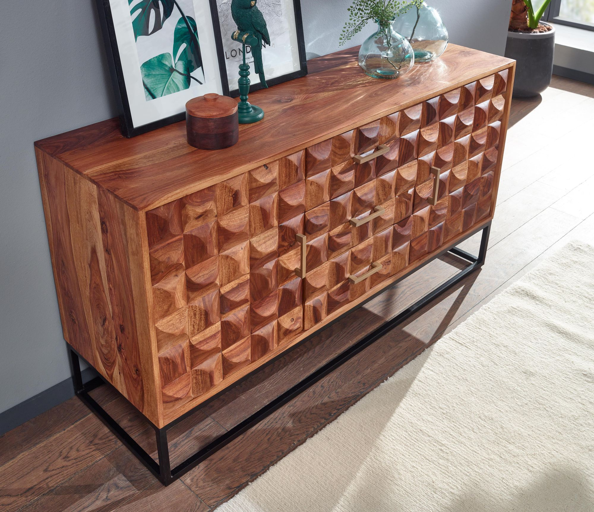 Sideboard