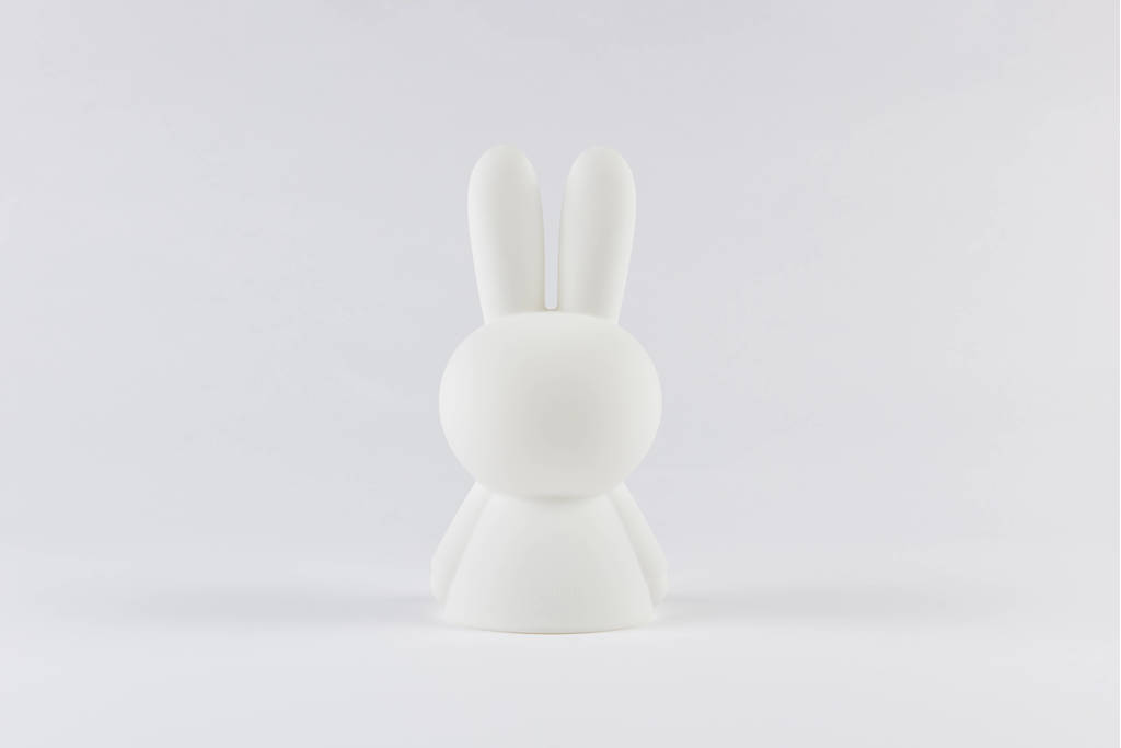 Ontzettend schattige & handige lampNijntje First Light lamp